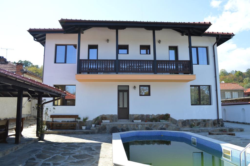 אורשאק De-Yan Guest House מראה חיצוני תמונה